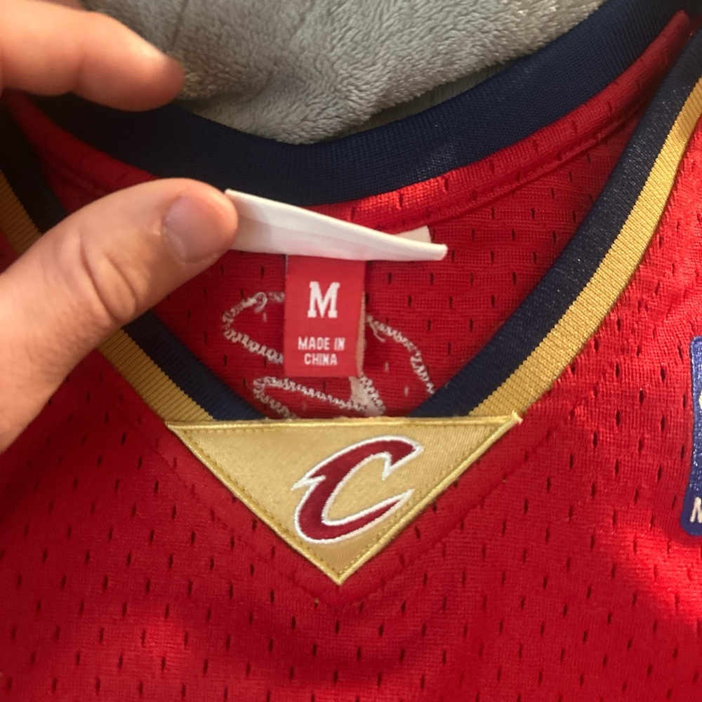 Mitchell & Ness Red and Yellow Hardwood Classics Jersey - Picture 4 of 4